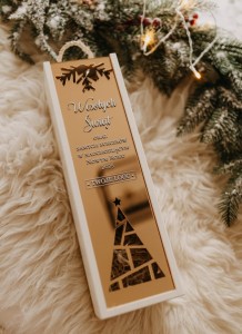 Świąteczne, drewniane pudełko na wino 1